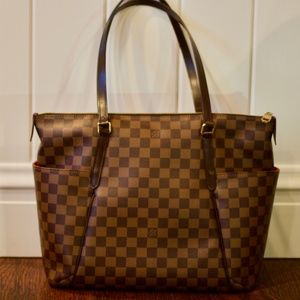 Louis Vuitton Totally MM in Damier Ebene canvas
